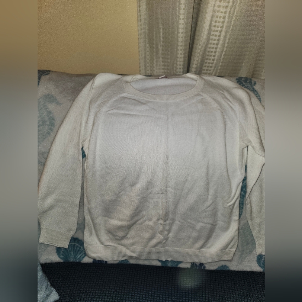 NWOT womens sweater